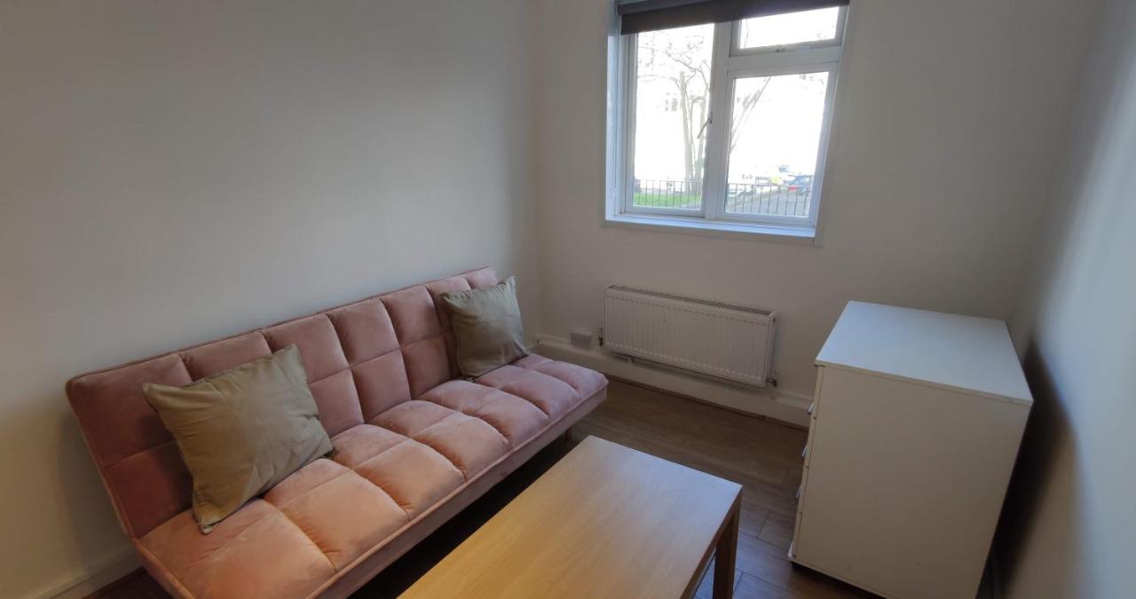 2 Bedroom Apartment In Kentish Town Londra Esterno foto